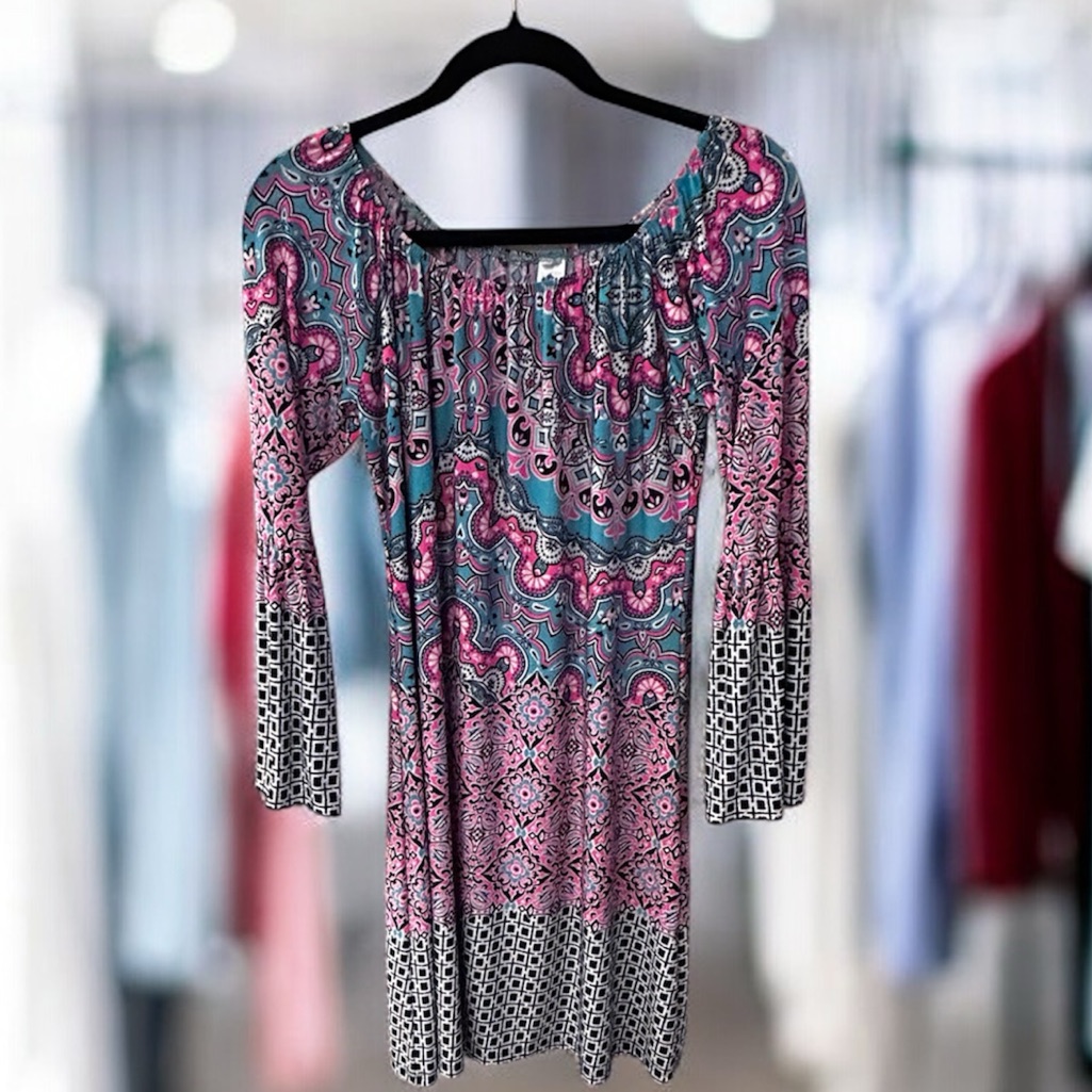 Elegant Pink And Blue Womens Can Be Worn Off The Shoulder Great To The Beach